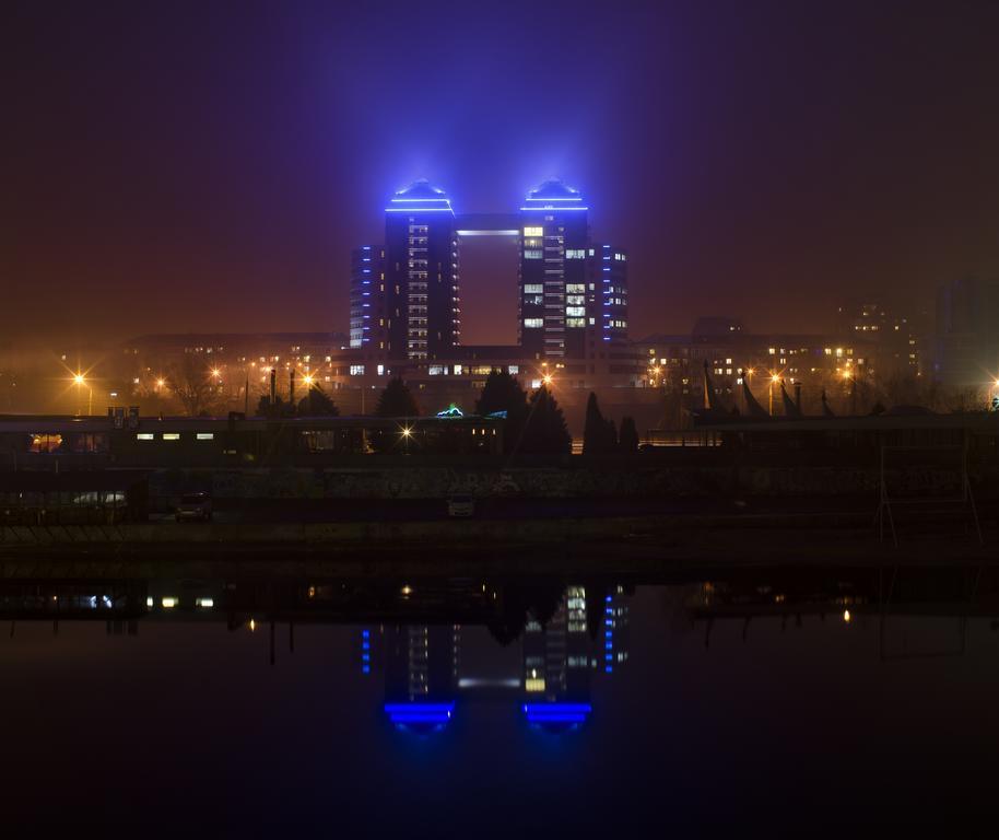 Khortitsa Palace Hotel Zaporizhia Exterior foto